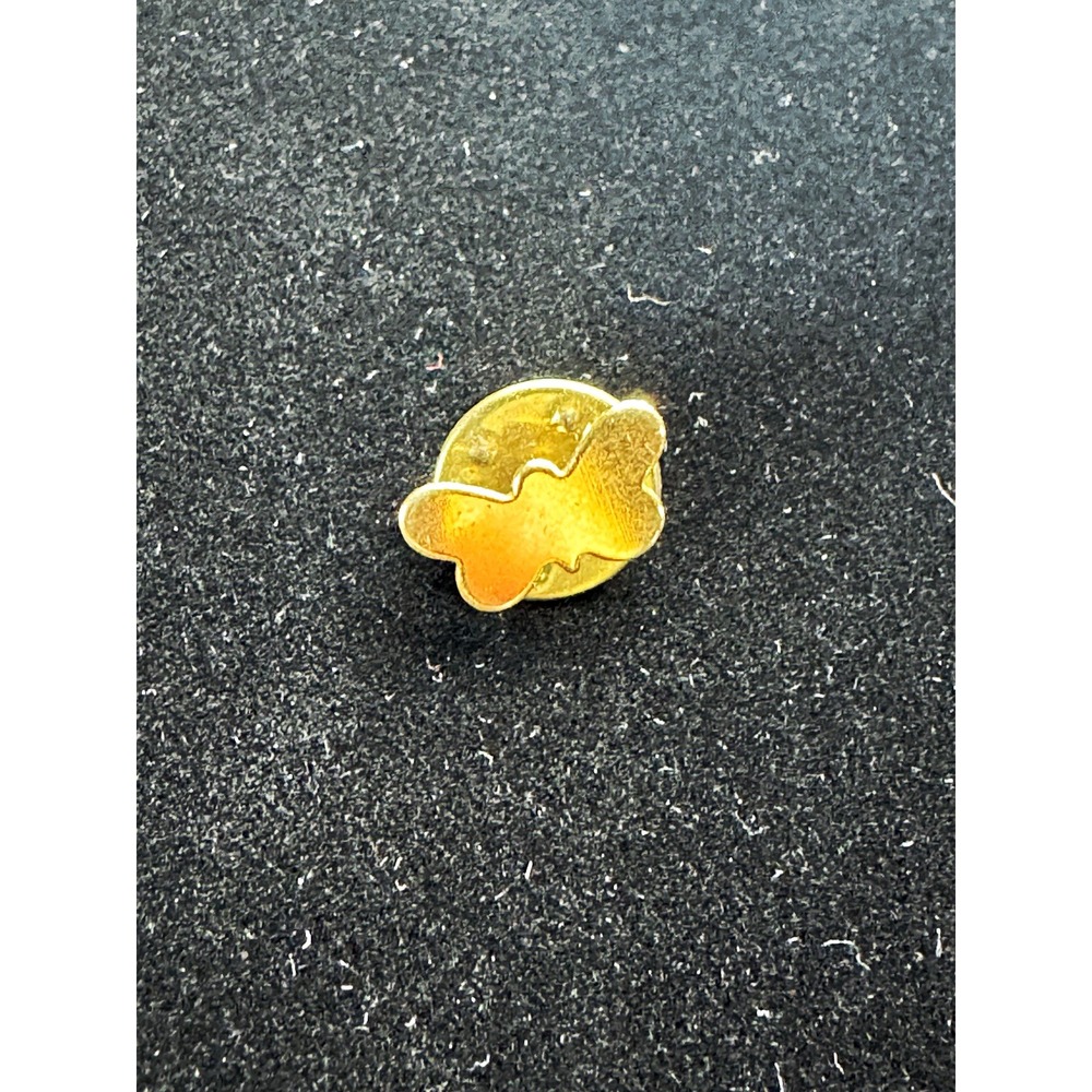 Gold Tone Butterfly Lapel Pin Metal Pinback with Clutch Back Butterflies Theme